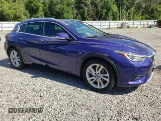 2018 Infiniti QX30 ESSENTIAL with VIN SJKCH5CP9JA045152, listed as a Copart auction lot 60647204 with 44,079 mi miles and Non Repairable. Bid and sale history available at carsss.com. Image 4.