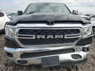 2022 Ram 1500 Big Horn z VIN 1C6RREBG2NN202103, wystawiony jako Copart lot #46644485 z przebiegiem 53 375 mil mil oraz Czysty tytuł • Clean title. Historia ofert i sprzedaży dostępna na DreamBid. Obrazek 5.