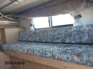 1994 Dodge Dakota z VIN 1B7GG23Y4RS589157, wystawiony jako IAAI lot #41869916 z przebiegiem 122 140 mil mil oraz . Historia ofert i sprzedaży dostępna na DreamBid. Obrazek 15.