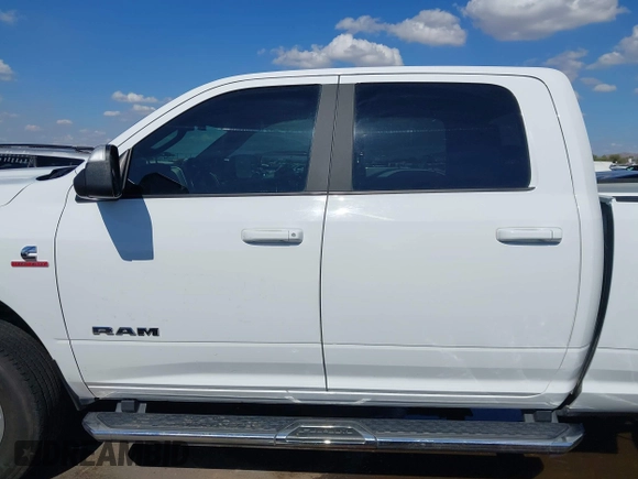 2021 Ram 2500 Big Horn with VIN 3C6UR5DL1MG676863, listed as a IAAI auction lot 42386260 with 105,328 mi miles and . Bid and sale history available at DreamBid. Image 15.
