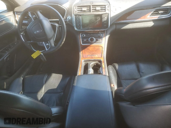 2020 Lincoln Continental Livery with VIN 1LN6L9UK6L5602633, listed as a Copart auction lot 45417945 with 139,578 mi miles and Salvage Title. Bid and sale history available at DreamBid. Image 8.