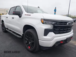 2024 Chevrolet Silverado 1500 RST with VIN 1GCUDEED8RZ115873, listed as a IAAI auction lot 42194472 with 9,257 mi miles and . Bid and sale history available at DreamBid. Image 1.