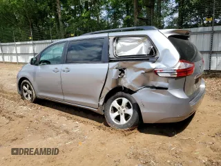 2017 Toyota Sienna LE Auto Access Seat с VIN 5TDKZ3DC4HS895585, выставлен на аукционе Copart как лот 56331015 с пробегом 92 960 миль миль и Списание • Salvage title. История ставок и продаж доступна на DreamBid. Изображение 2.
