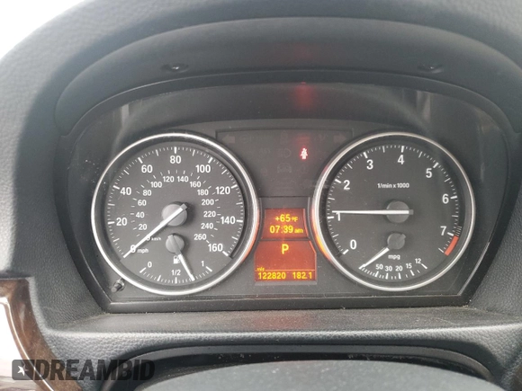 2011 BMW 3 Series 328i with VIN WBAPH5G50BNM82543, listed as a Copart auction lot 59016615 with 122,820 mi miles and Clean title. Bid and sale history available at DreamBid. Image 9.