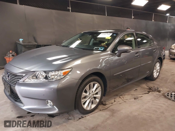 2015 Lexus ES 300h with VIN JTHBW1GG6F2093022, listed as a IAAI auction lot 42484360 with 36,875 mi miles and . Bid and sale history available at DreamBid. Image 2.