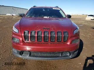 2017 Jeep Cherokee Altitude with VIN 1C4PJMAS4HW533030, listed as a Copart auction lot 76610214 with 213,554 mi miles and Clean title. Bid and sale history available at DreamBid. Image 5.