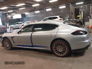 2014 Porsche Panamera 4S Executive with VIN WP0BB2A77EL062088, listed as a IAAI auction lot 41696130 with 105,177 mi miles and . Bid and sale history available at DreamBid. Image 15.