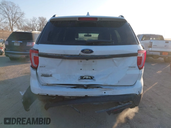 2017 Ford Explorer XLT z VIN 1FM5K8D84HGD21052, wystawiony jako IAAI lot #40819366 z przebiegiem 131 481 mil mil oraz . Historia ofert i sprzedaży dostępna na DreamBid. Obrazek 16.