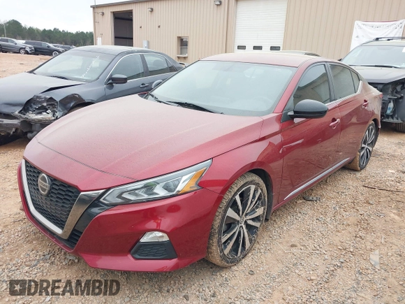 2019 Nissan Altima 2.5 SR with VIN 1N4BL4CV3KC190978, listed as a IAAI auction lot 41908132 with 95,414 mi miles. Bid and sale history available at carsss.com. Image 17.