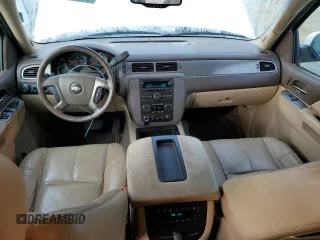 2013 Chevrolet Suburban LT with VIN 1GNSCJE06DR203594, listed as a Copart auction lot 63114724 with 263,456 mi miles and Salvage Title. Bid and sale history available at carsss.com. Image 8.