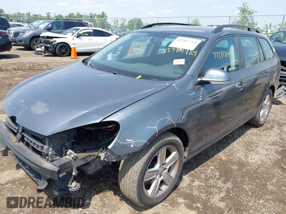 2013 Volkswagen Jetta SE with VIN 3VWPP7AJ5DM674235, listed as a IAAI auction lot 42387714 with 143,333 mi miles and . Bid and sale history available at DreamBid. Image 2.