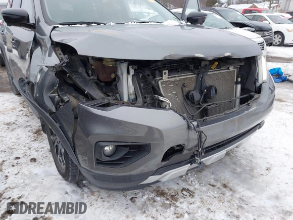 2019 Nissan Pathfinder S z VIN 5N1DR2MM0KC629304, wystawiony jako IAAI lot #41342768 z przebiegiem 48 529 mil mil oraz . Historia ofert i sprzedaży dostępna na DreamBid. Obrazek 6.