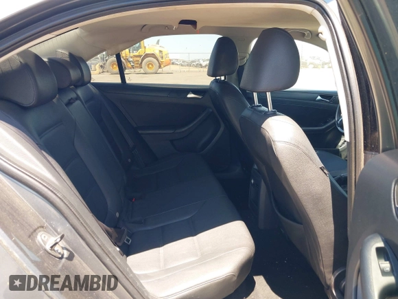 2011 Volkswagen Jetta SE with VIN 3VWDZ7AJ6BM392678, listed as a IAAI auction lot 42828544 with 128,706 mi miles and . Bid and sale history available at DreamBid. Image 8.