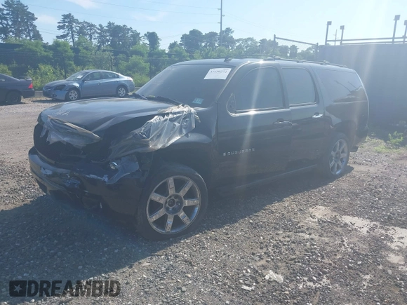 2008 Chevrolet Suburban 2LT with VIN 3GNFK16328G199725, listed as a IAAI auction lot 38833057 with 245,395 mi miles and . Bid and sale history available at DreamBid. Image 2.
