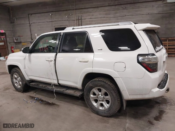 2014 Toyota 4Runner Limited with VIN JTEBU5JR1E5201256, listed as a IAAI auction lot 41674334 with 236,059 mi miles. Bid and sale history available at carsss.com. Image 15.