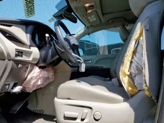 2019 Toyota Sienna XLE Auto Access Seat z VIN 5TDYZ3DC9KS995084, wystawiony jako Copart lot #59058395 z przebiegiem 47 104 mil mil oraz Szkoda całkowita • Salvage title. Historia ofert i sprzedaży dostępna na DreamBid. Obrazek 7.