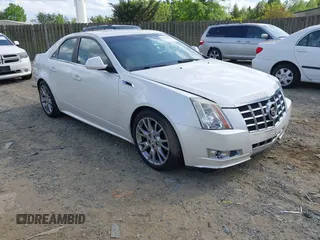 2013 Cadillac CTS Premium z VIN 1G6DS5E3XD0106332, wystawiony jako IAAI lot #42152577 z przebiegiem 114 700 mil mil oraz . Historia ofert i sprzedaży dostępna na DreamBid. Obrazek 1.