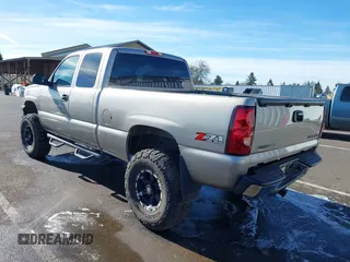 2003 Chevrolet Silverado 1500 with VIN 2GCEK19T331108222, listed as a IAAI auction lot 41549375 with 235,437 mi miles. Bid and sale history available at carsss.com. Image 3.