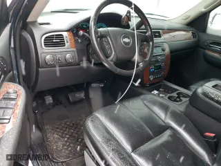 2007 Chevrolet Silverado 1500 LTZ with VIN 2GCFK13Y671616179, listed as a Copart auction lot 87102124 with 230,400 mi miles and Clean Title. Bid and sale history available at carsss.com. Image 8.