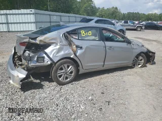 2020 Hyundai Elantra SEL z VIN 5NPD84LF6LH623082, wystawiony jako Copart lot #52779075 z przebiegiem Nie podano mil oraz Szkoda całkowita • Salvage title. Historia ofert i sprzedaży dostępna na DreamBid. Obrazek 3.