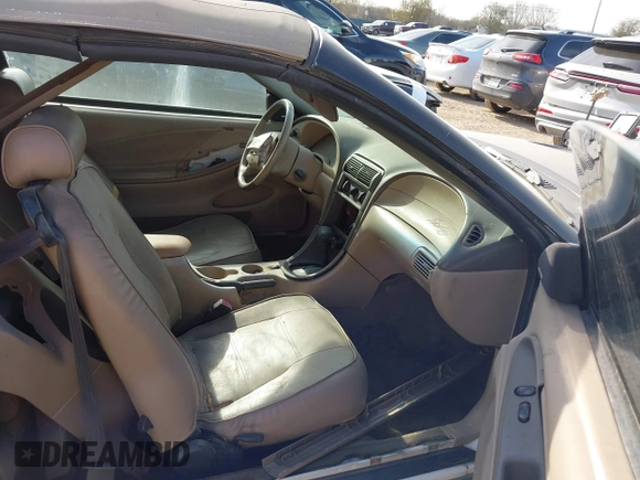 2004 Ford Mustang Deluxe with VIN 1FAFP44624F133914, listed as a IAAI auction lot 41699614 with 170,650 mi miles. Bid and sale history available at carsss.com. Image 5.