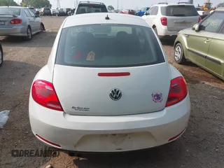2014 Volkswagen Beetle Entry с VIN 3VWF17AT8EM642069, выставлен на аукционе IAAI как лот 42421797 с пробегом 104 938 миль миль и . История ставок и продаж доступна на DreamBid. Изображение 16.