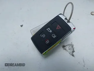 2025 Land Rover Range Rover Velar Dynamic SE с VIN SALYL2EX3SA398659, выставлен на аукционе IAAI как лот 41335449 с пробегом 14 875 миль миль и . История ставок и продаж доступна на DreamBid. Изображение 11.