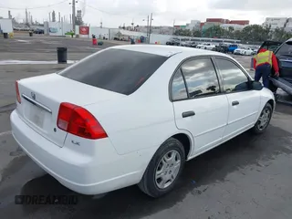 2001 Honda Civic LX with VIN JHMES16581S004567, listed as a IAAI auction lot 41914042 with 179,095 mi miles and . Bid and sale history available at carsss.com. Image 4.