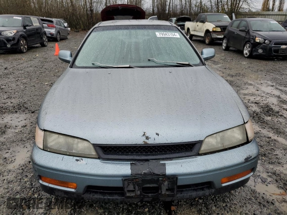 1995 Honda Accord LX with VIN JHMCD5632SC061723, listed as a Copart auction lot 79943104 with 251,242 mi miles and Salvage Title. Bid and sale history available at carsss.com. Image 5.