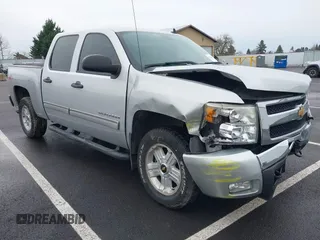 2011 Chevrolet Silverado 1500 LT with VIN 3GCPKSE30BG219790, listed as a IAAI auction lot 41163358 with 152,503 mi miles. Bid and sale history available at carsss.com. Image 1.
