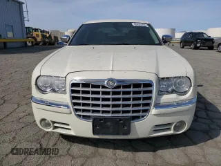 2005 Chrysler 300 with VIN 2C3AA63H25H144615, listed as a Copart auction lot 48435435 with 154,319 mi miles and Clean Title. Bid and sale history available at carsss.com. Image 5.