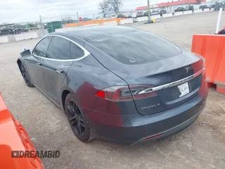 2016 Tesla Model S 90D with VIN 5YJSA1E27GF129130, listed as a IAAI auction lot 41922227 with 134,422 mi miles and . Bid and sale history available at DreamBid. Image 3.