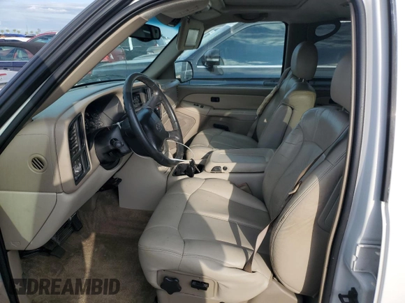 2001 Chevrolet Suburban LS with VIN 3GNEC16TX1G192908, listed as a Copart auction lot 75622674 with 0 mi miles and Salvage Title. Bid and sale history available at carsss.com. Image 7.