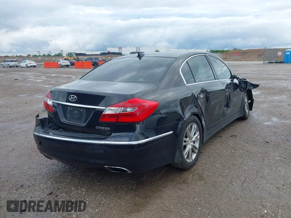 2013 Hyundai Genesis 3.8L z VIN KMHGC4DD9DU253791, wystawiony jako IAAI lot #42174577 z przebiegiem 162 259 mil mil oraz . Historia ofert i sprzedaży dostępna na DreamBid. Obrazek 4.