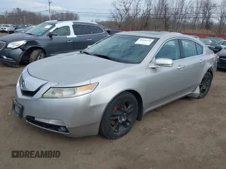 2009 Acura TL Tech with VIN 19UUA86519A013039, listed as a IAAI auction lot 41656570 with 241,217 mi miles. Bid and sale history available at carsss.com. Image 19.