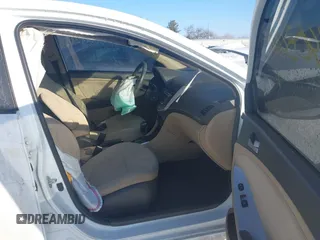 2013 Hyundai Accent GLS z VIN KMHCT4AE5DU484764, wystawiony jako IAAI lot #41403447 z przebiegiem 144 997 mil mil oraz . Historia ofert i sprzedaży dostępna na DreamBid. Obrazek 5.