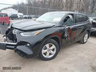 2021 Toyota Highlander L with VIN 5TDBZRBH5MS553042, listed as a IAAI auction lot 41611610 with 83,553 mi miles. Bid and sale history available at carsss.com. Image 17.