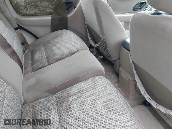 2003 Ford Escape XLT Popular 2 with VIN 1FMYU93133KD90533, listed as a IAAI auction lot 42361131 with 172,326 mi miles and . Bid and sale history available at DreamBid. Image 8.