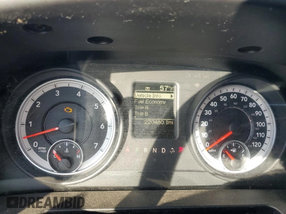 2013 Ram 2500 Tradesman z VIN 3C6TR5HT4DG550874, wystawiony jako Copart lot #74262354 z przebiegiem 220 480 mil mil oraz Czysty tytuł • Clean title. Historia ofert i sprzedaży dostępna na DreamBid. Obrazek 9.