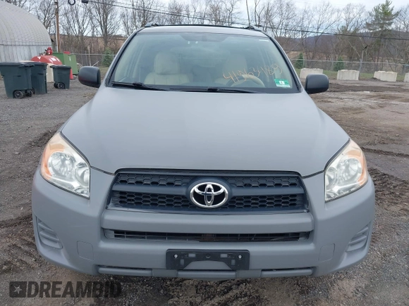 2009 Toyota RAV4 with VIN JTMBF33V195016336, listed as a IAAI auction lot 41963489 with 165,718 mi miles. Bid and sale history available at carsss.com. Image 6.