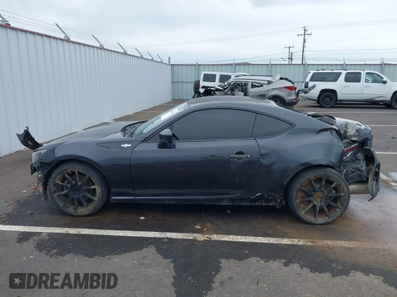 2015 Scion FR-S z VIN JF1ZNAA16F9710455, wystawiony jako IAAI lot #41838228 z przebiegiem 103 097 mil mil oraz . Historia ofert i sprzedaży dostępna na DreamBid. Obrazek 15.