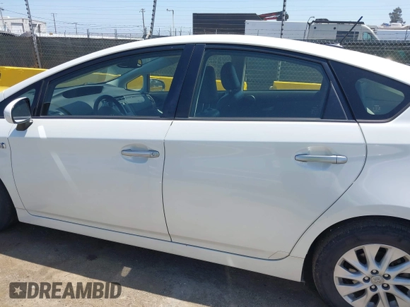 2012 Toyota Prius with VIN JTDKN3DP1C3007173, listed as a IAAI auction lot 42164386 with 220,026 mi miles and . Bid and sale history available at DreamBid. Image 14.
