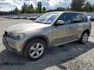 2008 BMW X5 3.0si z VIN 5UXFE43508L005301, wystawiony jako Copart lot #56903105 z przebiegiem 169 244 mil mil oraz Czysty tytuł • Clean title. Historia ofert i sprzedaży dostępna na DreamBid. Obrazek 1.