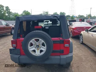 2009 Jeep Wrangler X with VIN 1J4FA24129L716085, listed as a IAAI auction lot 42425012 with 118,859 mi miles and . Bid and sale history available at DreamBid. Image 16.