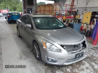 2013 Nissan Altima S with VIN 1N4AL3APXDC210446, listed as a IAAI auction lot 41973949 with 258,640 mi miles and . Bid and sale history available at DreamBid. Image 1.