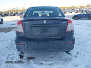2008 Suzuki SX4 Touring Pkg 2 with VIN JS2YC417785100372, listed as a IAAI auction lot 41411720 with 179,468 mi miles. Bid and sale history available at carsss.com. Image 17.