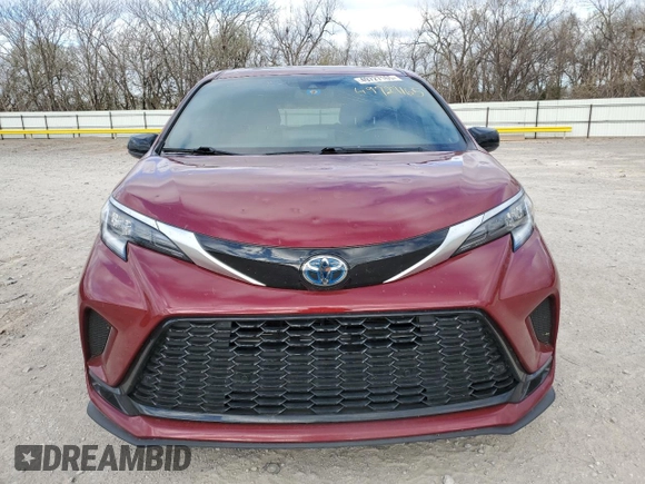 2021 Toyota Sienna XSE with VIN 5TDDRKEC6MS030354, listed as a Copart auction lot 49727165 with 106,988 mi miles and Salvage Title. Bid and sale history available at DreamBid. Image 5.