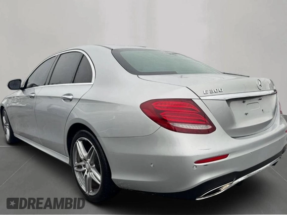 2017 Mercedes-Benz E 300 Luxury with VIN WDDZF4JB1HA192926, listed as a Copart auction lot 56244195 with 134,414 mi miles and Clean Title. Bid and sale history available at DreamBid. Image 3.