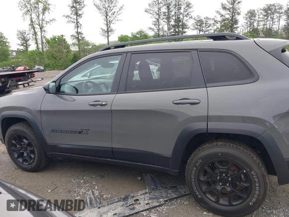 2022 Jeep Cherokee X с VIN 1C4PJMCX0ND555770, выставлен на аукционе IAAI как лот 42107885 с пробегом 42 302 миль миль и . История ставок и продаж доступна на DreamBid. Изображение 14.