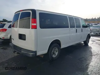 2016 Chevrolet Express Passenger LT z VIN 1GAZGPFG6G1319772, wystawiony jako IAAI lot #41079876 z przebiegiem 123 603 mil mil oraz . Historia ofert i sprzedaży dostępna na DreamBid. Obrazek 4.